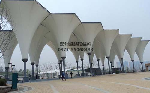 膜結(jié)構(gòu)建筑之景觀(guān)大門(mén)