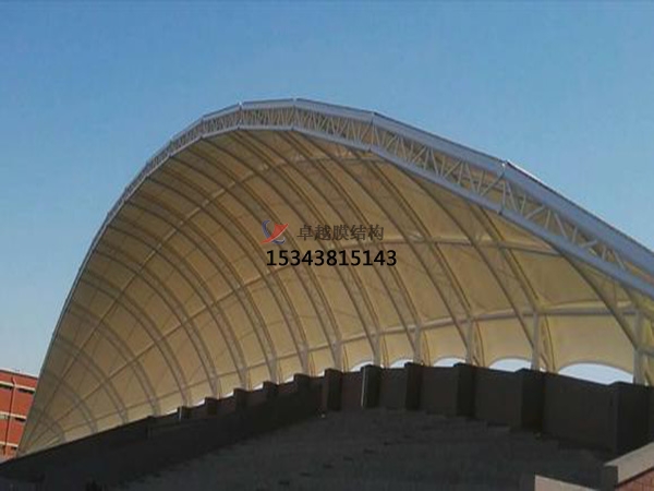 民勤<font color='red'>膜結構看臺</font>雨棚生產設計安裝