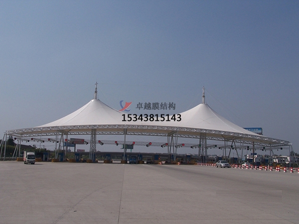 <font color='red'>收費站膜結構</font>的設計體現(xiàn)美和力